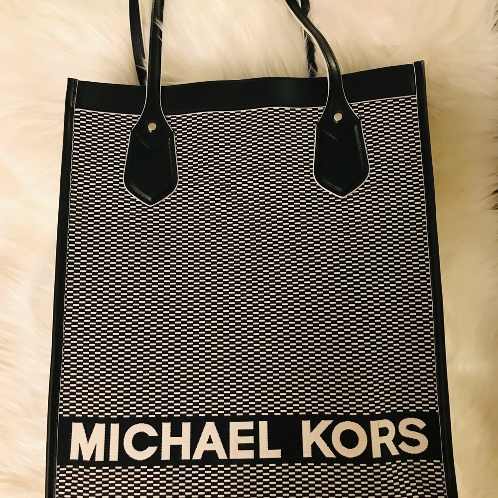 Mk tote bag